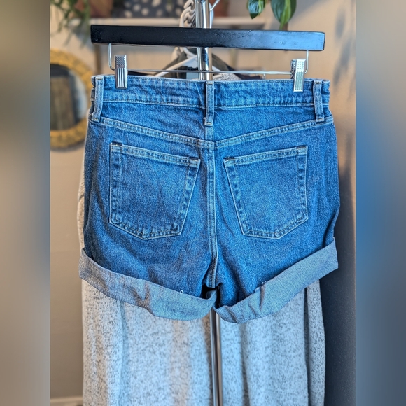 Free Assembly Rolled Cuff High Waist Denim Shorts - Picture 5 of 9